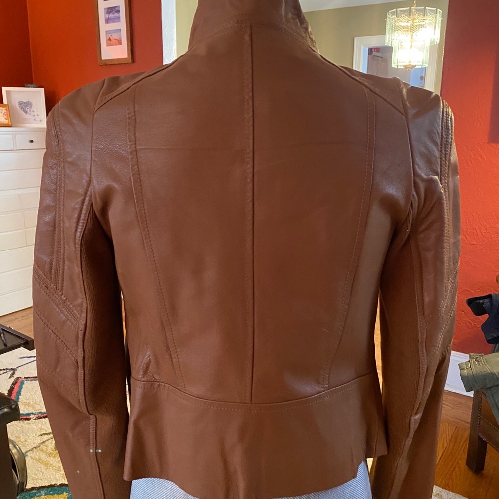 Leather jacket - Picture 9 of 11